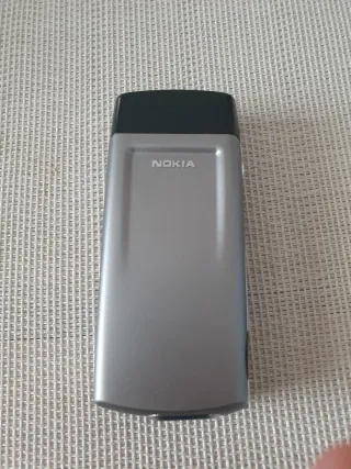 Nokia 8850 Plata libre