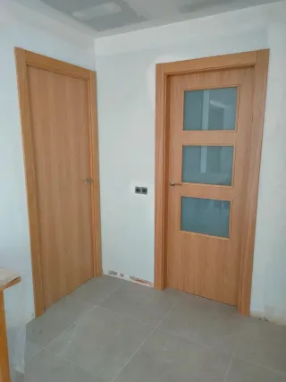 Puertas block barnizadas madera