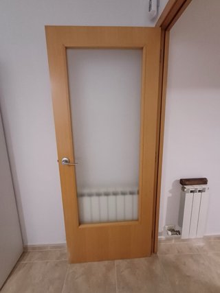 Puertas de madera para interior, impecables