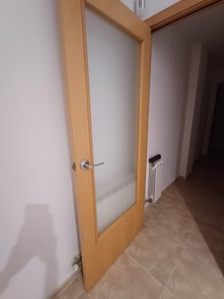 Puertas de madera para interior, impecables