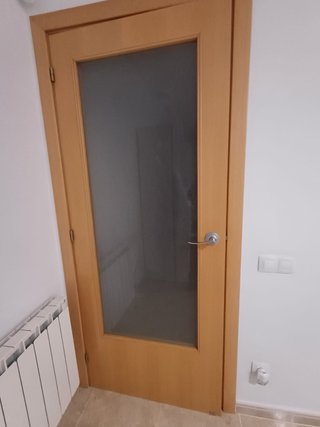 Puertas de madera para interior, impecables