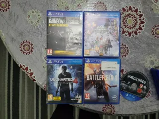 PS4 (PlayStation 4) Negra + 2 Mandos y Juegos