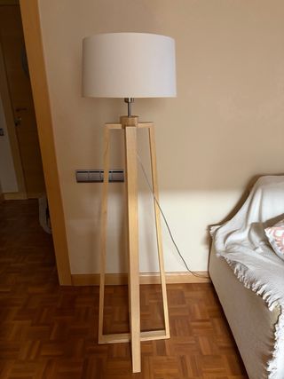 Lámpara de pie nórdica madera y tela