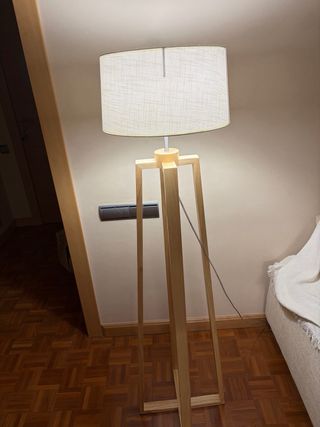 Lámpara de pie nórdica madera y tela
