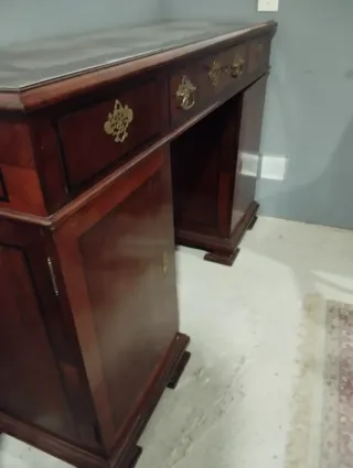 Aparador antiguo de madera