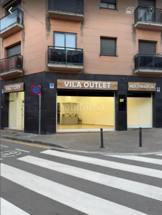 Local esquinero carrer Sant Marià 71, viladecans