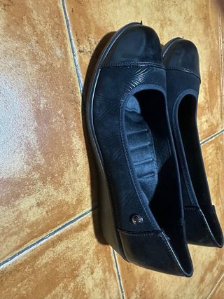 Zapatos negros cómodos talla 39 sin estrenar