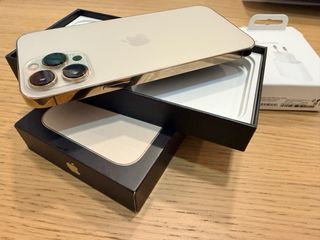 iPhone 13 Pro Max Oro