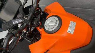 KTM 390 Adventure Negra/Naranja