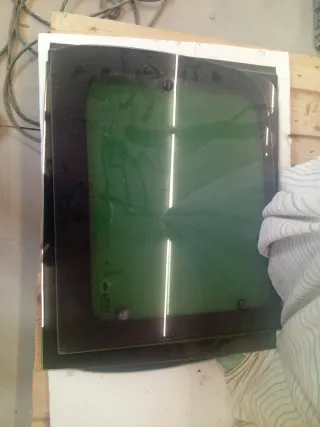 Lunas Laterales Berlingo 2.0HDI 2004 Polarizadas