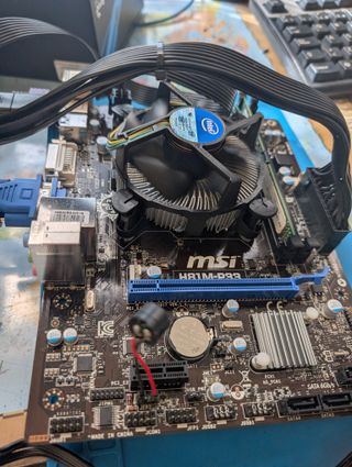 Placa Base MSI H81M-P33 + Intel i5 4570