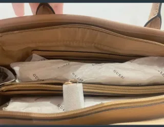 Bolso Guess Beige y Blanco original