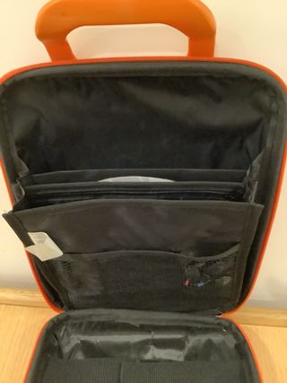 Maletín rígido naranja para portátil