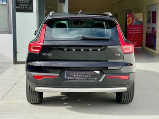 Volvo XC40 2021