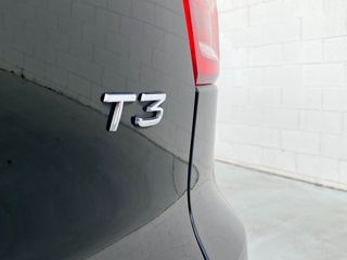 Volvo XC40 2021
