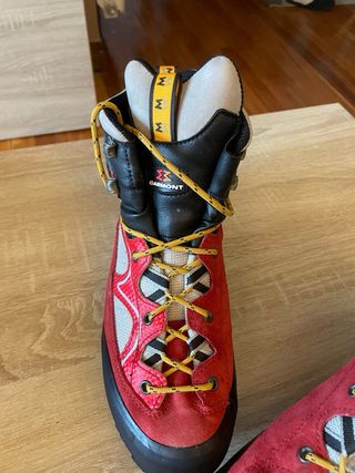 Botas Montaña Garmont Tower GTX Talla 41.5