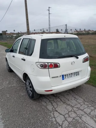 Mazda 2 2006