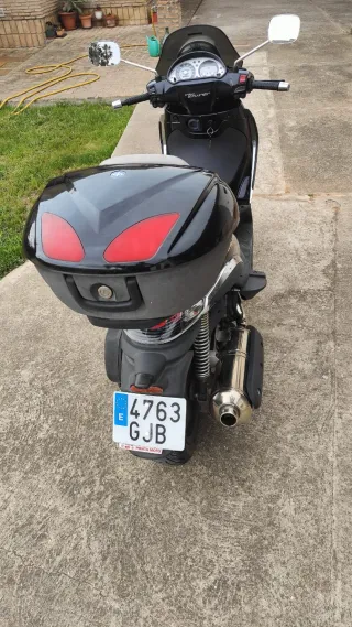 Piaggio Beverly Tourer 400cc