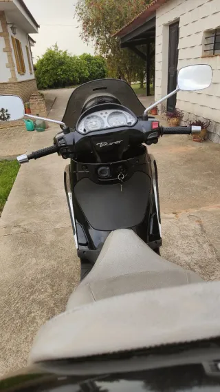Piaggio Beverly Tourer 400cc