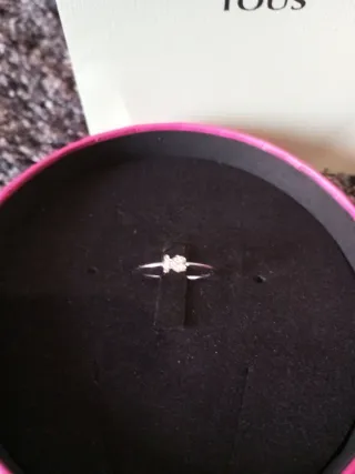 Anillo Tous Oro Blanco 18k y diamantes