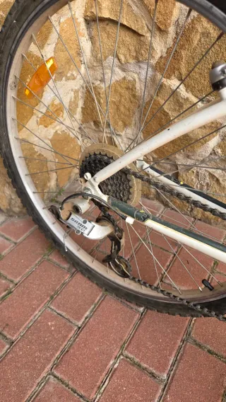 Bicicleta BTWIN Blanca
