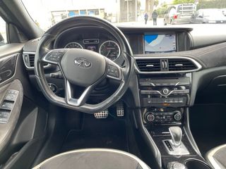 Infiniti Q30 Sport