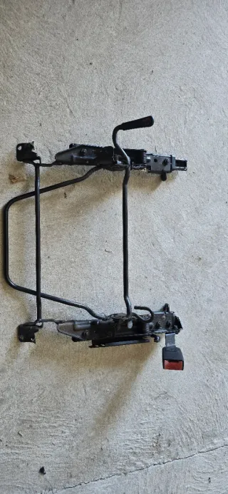 Base asiento peugeot 205 gti