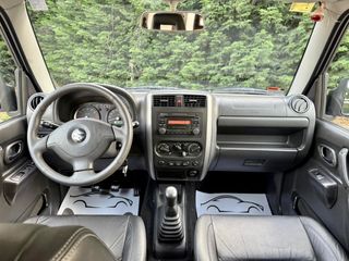 Suzuki Jimny 2010