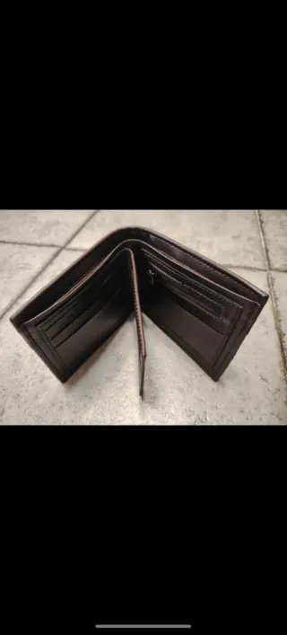 Portafogli in pelle marrone