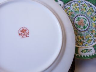 2 PLATOS 1950 PORCELANA FINA