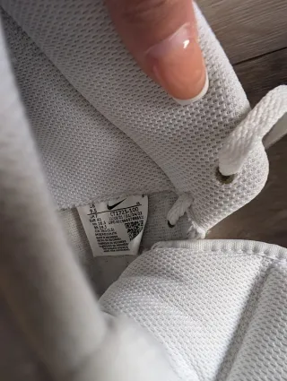 Nike Court Royale 2 Beige/Blanco