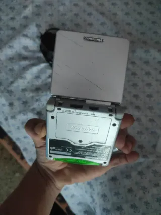 Nintendo Game Boy Advance SP Plata