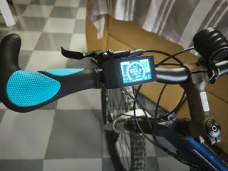 Trek Fuel 6.5 con motor Bafang de 750w.