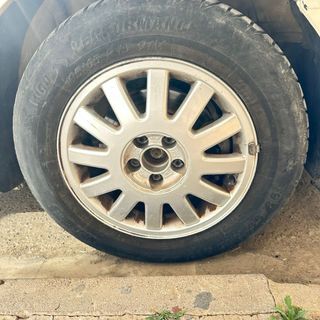 Neumático Audi A3 1998