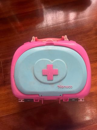 Maletín médico de juguete  Nenuco
