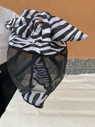 Maschera antimosche per cavalli