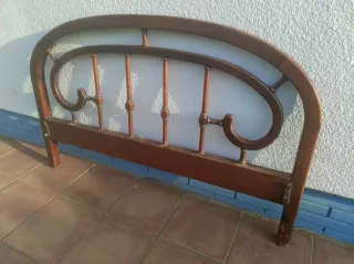 Cabecero de cama de madera