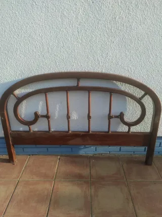Cabecero de cama de madera