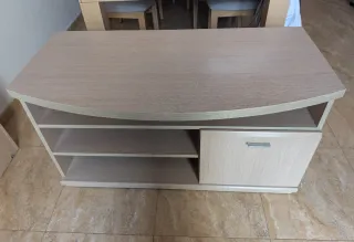 Mueble TV madera claro