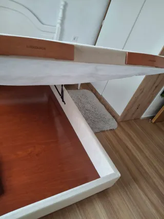 Canapé 135 cm tela y madera