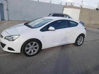 Opel Astra 2015