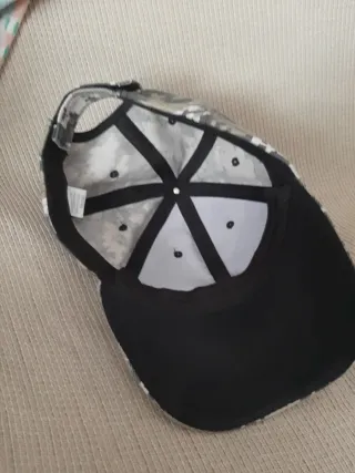 Gorra estilo militar