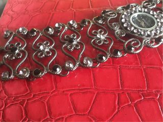 Reloj Joya Plateado y Negro