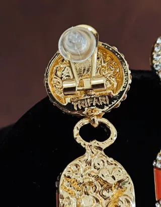 Orecchini vintage Trifari da donna