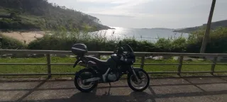 BMW F650 GS Funduro + Otra para piezas sin documen