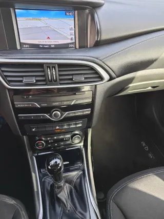 Infiniti Q30 2017