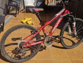 Bicicleta Megamo Roja