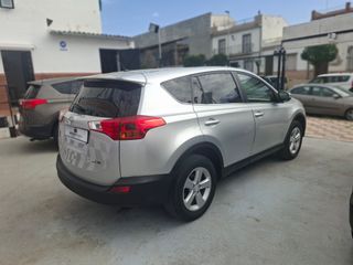 Toyota RAV4 2014