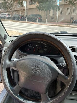 Nissan Micra 1.3 i
