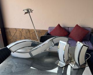 Lámpara de techo y 2 mesitas de noche